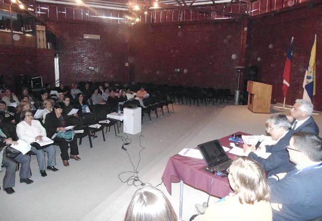 Capacitan a dirigentes sociales en Ley de Transparencia en Ovalle