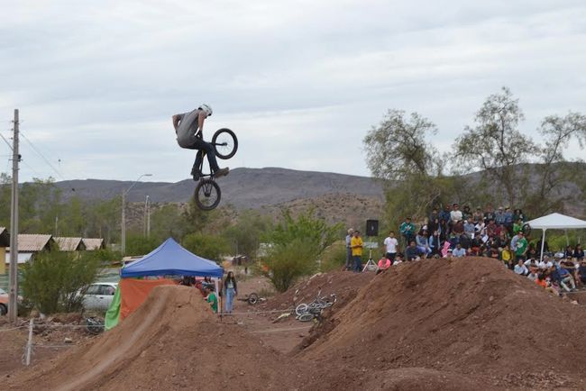 Con la adrenalina al tope cerró Campeonato Nacional BMX Halloween  Combarbalá 2014