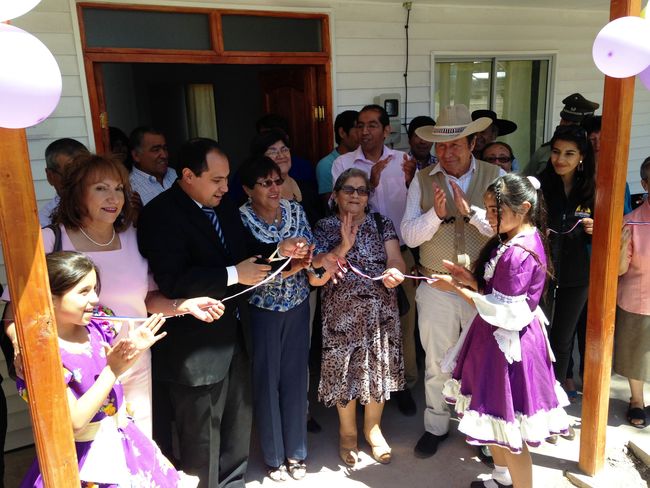 Vecinos de la Isla en Combarbalá cuentan con nueva Estación Médico Rural