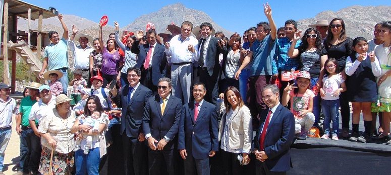 Con la presencia de Don Francisco inauguran telefonía celular e internet en El Durazno.