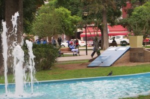 20 - 04- 15 agua en la plaza 2