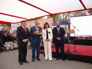 El senador Jorge Pizarro fue distinguido en la celebración del Día Nacional del Pisco (Foto: Cedida)