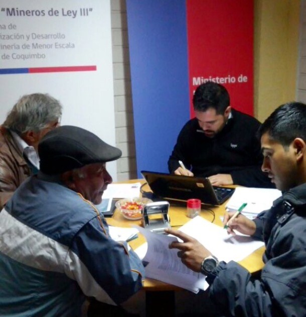 Atención pequeños mineros! Mañana cierra la postulación a Fondos de Implementación