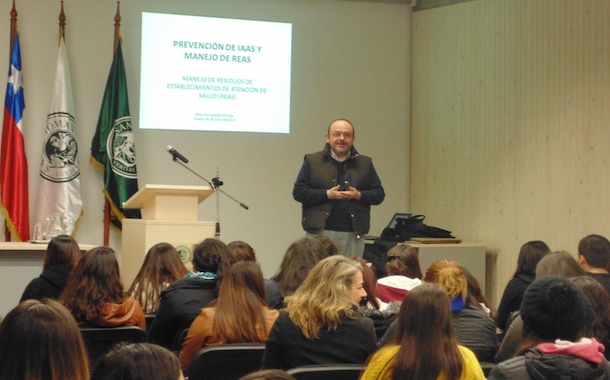 Dictan curso sobre infecciones intrahospitalarias y desechos médicos en Ovalle