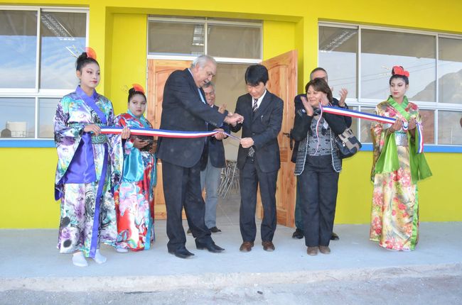 Arigatou gozaimasu: Embajada de Japón hace valiosa donación a Colegio de Monte Patria
