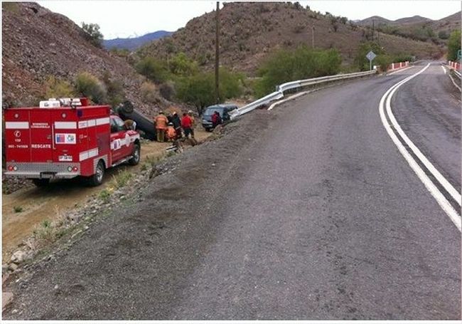 Regresaban de realizarse diálisis en Ovalle y volcaron en ruta a Combarbalá