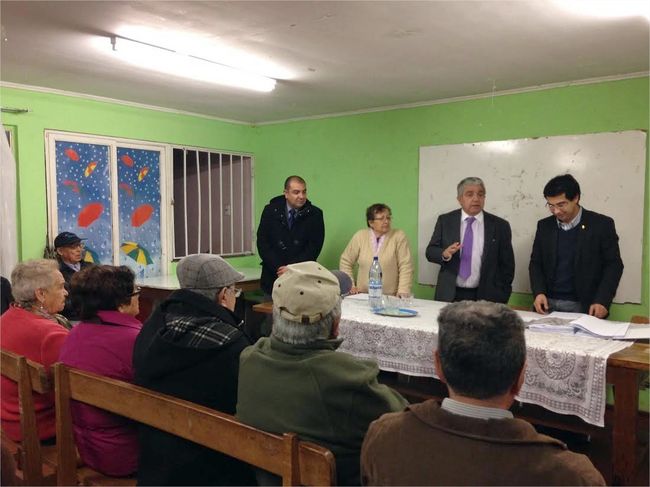 Vecinos de villa Los Naranjos parte baja contarán con nueva luminaria pública