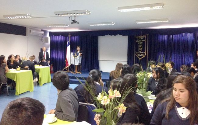 Premian a mejores alumnos del liceo Estela Ávila en el marco de un nuevo aniversario