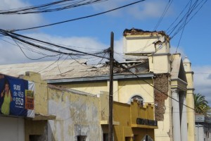 01- 10 - 15 iglesia dañada.jpg 2