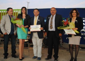 Los profesores ghalardonados por Evaluación Destacada junto a las autoridades (Foto: Cedida)