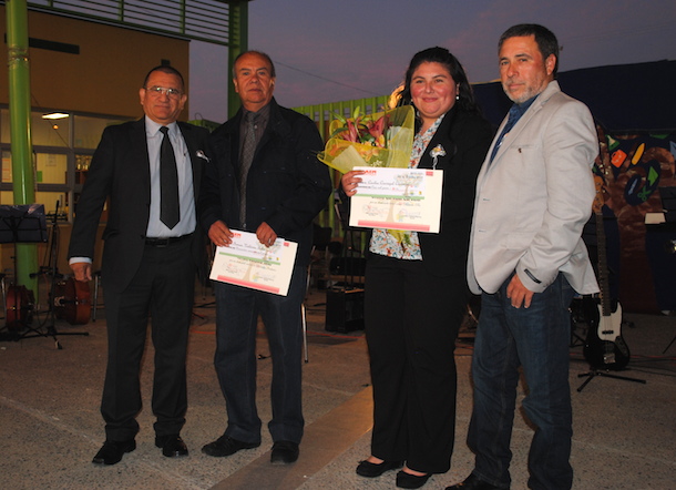 Los docentes punitaquinos recibieron reconocimientos por su labor (Foto: OvalleHOY.cl)