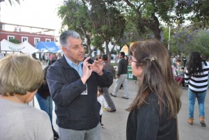El traductor de Lenguaje de Señas llamó la atención de muchos (Foto: OvalleHOY)