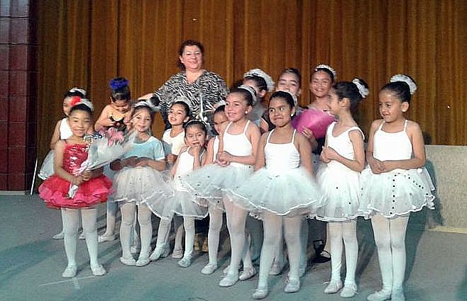 Academia De Ballet Infantil Mis Primeros Pasos Se Presenta Este Sabado Ovalle Hoy