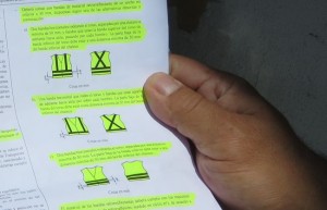 En el mercado hay tres modelos de chalecos. Cualquiera de estos en la imagen sirve.
