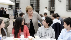 28-12-2015 Presidenta Michelle Bachelet y puntajes PSU