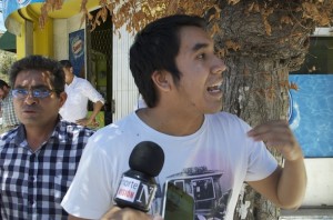 Pablo Bozzo, dirigente JRN, se manifestó contra la visita presidencial (Foto: OvalleHOY.cl)