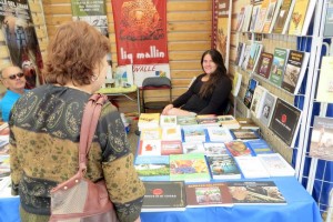 24 - 02- 16 stand de escritores limarinos