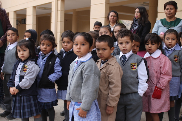 Los pequeños de la Escuela Bélgica, en el inicio del año escolar en Punitaqui (Foto: Cedida) 
