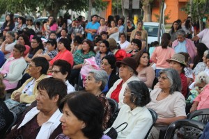 Muchas mujeres llegaron hasta el frontos del municipio punitaquino (Foto: Cedda)