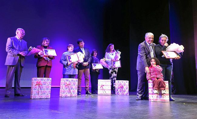 Madres ovallinas recibieron emotivo homenaje del Municipio