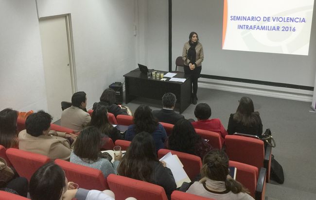 Buscan fortalecer herramientas de  intervención con mujeres víctimas de violencia