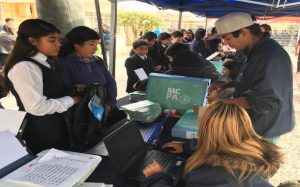 A la calidad de la educación y a la equidad del acceso a las tecnologías apunta el Programa Me Conecto Para Aprender (Foto: OvalleHOY.cl)