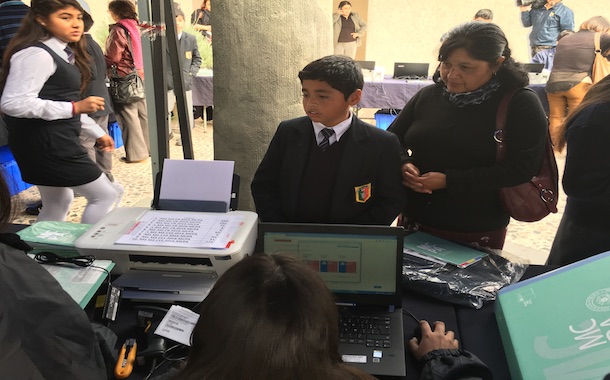 907 estudiantes ovallinos reciben computador portátil y conexión a internet