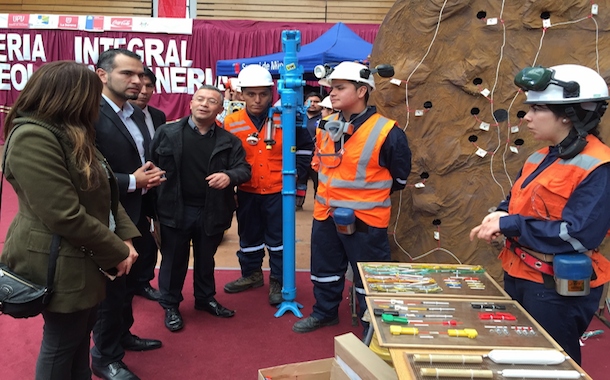 Colegio ovallino participa en Feria de Geología y Minería en La Serena