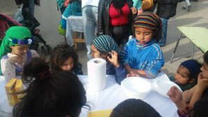 Los niños y niñas disfrutaron de un taller de gastronomía saludable