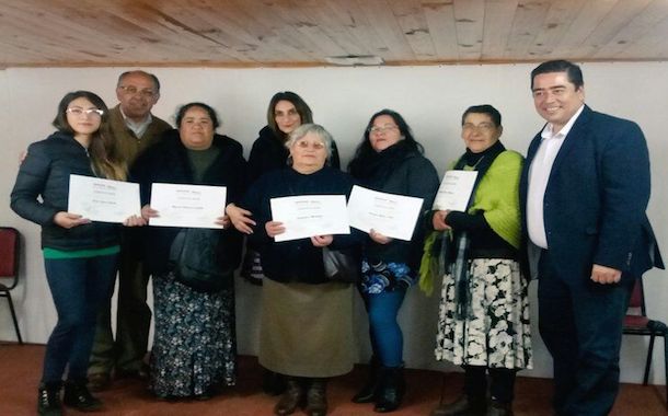 Jefas de Hogar de Los Vilos y Canela se capacitaron laboralmente 