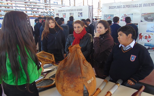 Escolares ovallinos disfrutaron de Museo Olímpico Itinerante