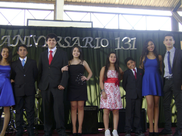 Las candidatas, junto con sus acompañantes, en su presentación oficial (Foto: Cedida).