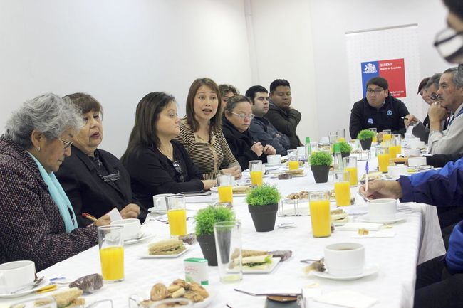 En desayuno con dirigentes sindicales Seremi del Trabajo anuncia su renuncia