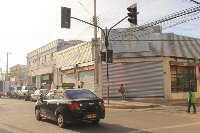 Proyecto de cambio de semáforos será entregado incompleto