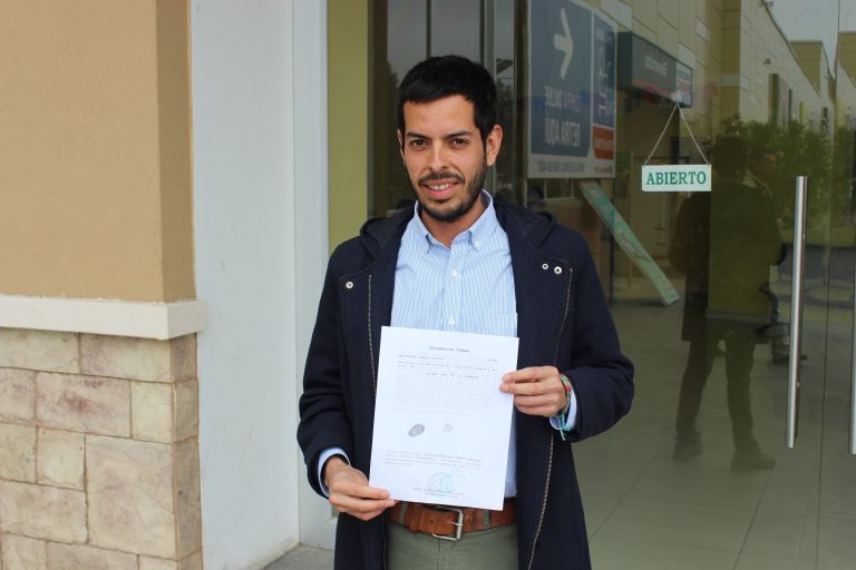 Candidato a alcalde se compromete a reducir su sueldo al 25 % si sale elegido