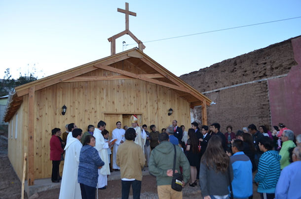 Bendicen nueva capilla para comunidad de Huamalata