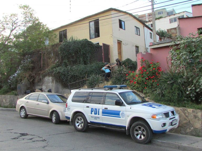 Detienen a pareja por microtráfico en población Stecher