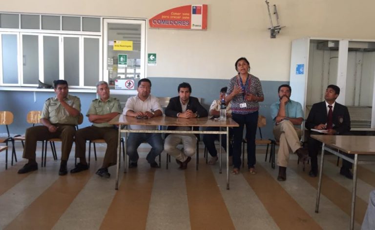 Vecinos se reúnen con autoridades para combatir la delincuencia