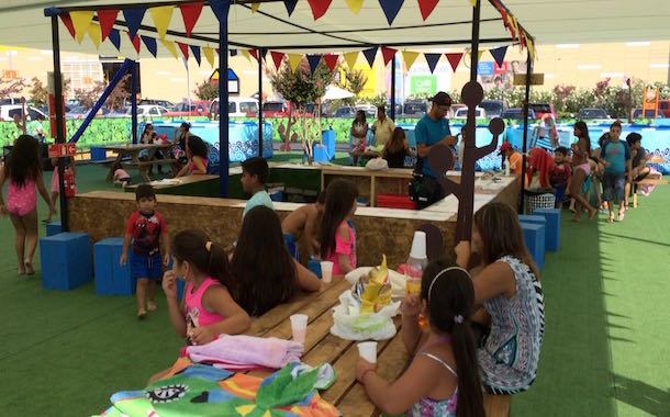 Por éxito en convocatoria extienden campamento de verano en centro comercial