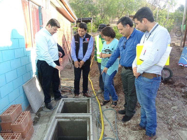 Familias de Combarbalá reciben subsidios de eficiencia hídrica