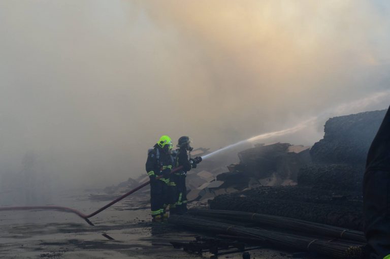 ¿Sabe? Yo me siento orgulloso de nuestros bomberos