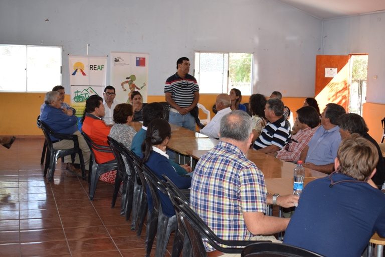 Conforman comité de trabajo ante crisis agrícola por bajo precio de la uva