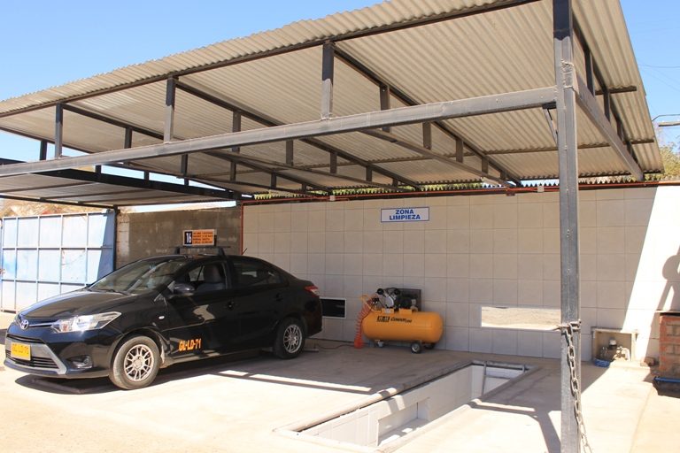 Gremio de colectivos cuenta con servicio de hidrolavado para sus asociados