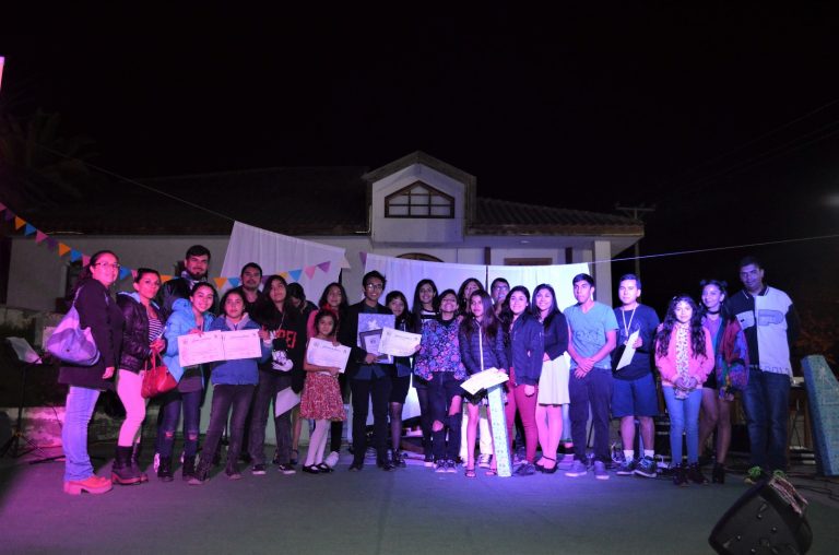 Festival infantil galardonó a las nuevas estrellas del canto ovallino