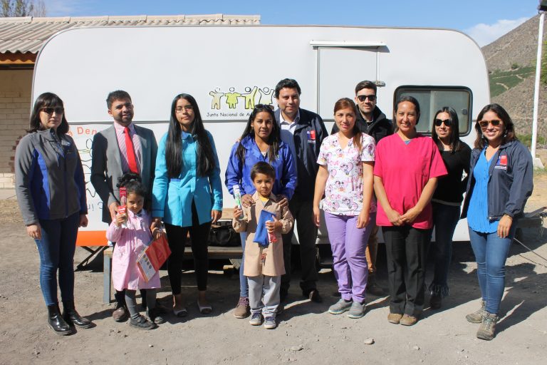 Estudiantes de Monte Patria son beneficiados con programa de Salud Oral