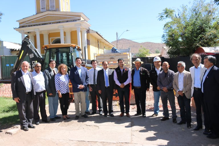 Comienzan obras de mejoramiento de Plaza de Armas de Combarbalá