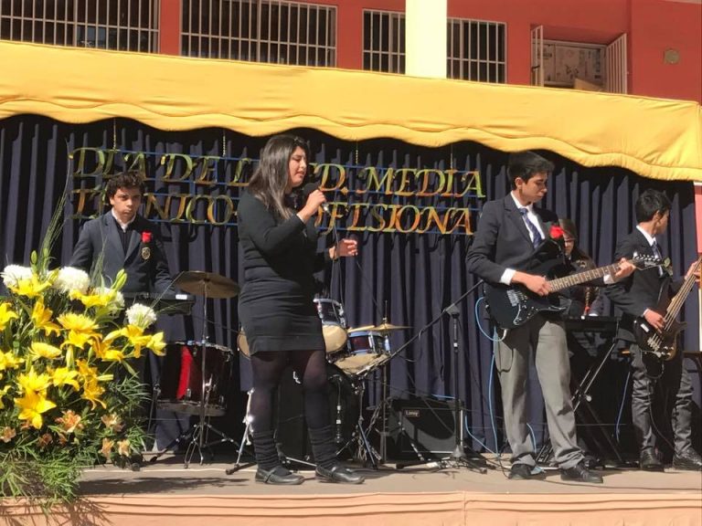 En el Colegio Raúl Silva Henríquez celebran el Día Nacional de la Educación Técnico-Profesional
