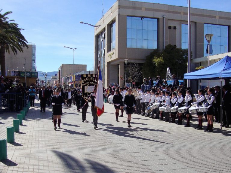 Ovalle se vistió de gala para recordar el natalicio de don Bernardo O’Higgins