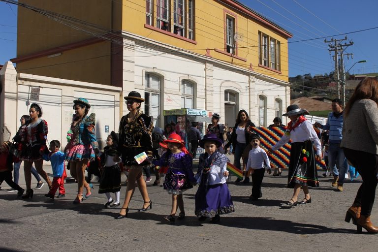 Con caravana intercultural jardín infantil celebra su aniversario número 37
