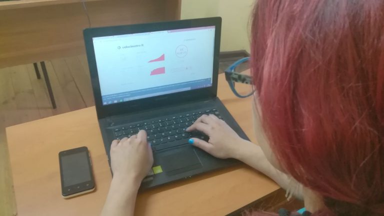 Aprueban proyecto de ley que obliga a empresas a garantizar velocidad mínima de internet